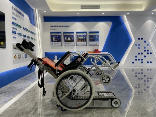 智慧養(yǎng)老新方式!錦江區(qū)養(yǎng)老服務(wù)指導(dǎo)中心全新升級(jí)(圖7) 智慧養(yǎng)老新方式!錦江區(qū)養(yǎng)老服務(wù)指導(dǎo)中心全新升級(jí)(圖7)