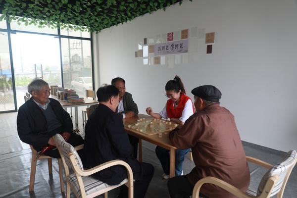 余慶:探索醫(yī)養(yǎng)融合 唱響最美“夕陽(yáng)紅”(圖4) 余慶:探索醫(yī)養(yǎng)融合 唱響最美“夕陽(yáng)紅”(圖4)